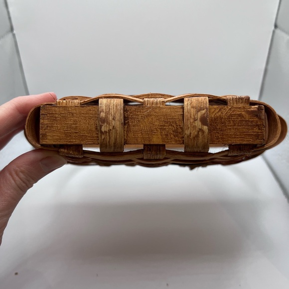 Vintage wall hanging basket hand painted birdhouses wicker rattan weave basket - Picture 4 of 10